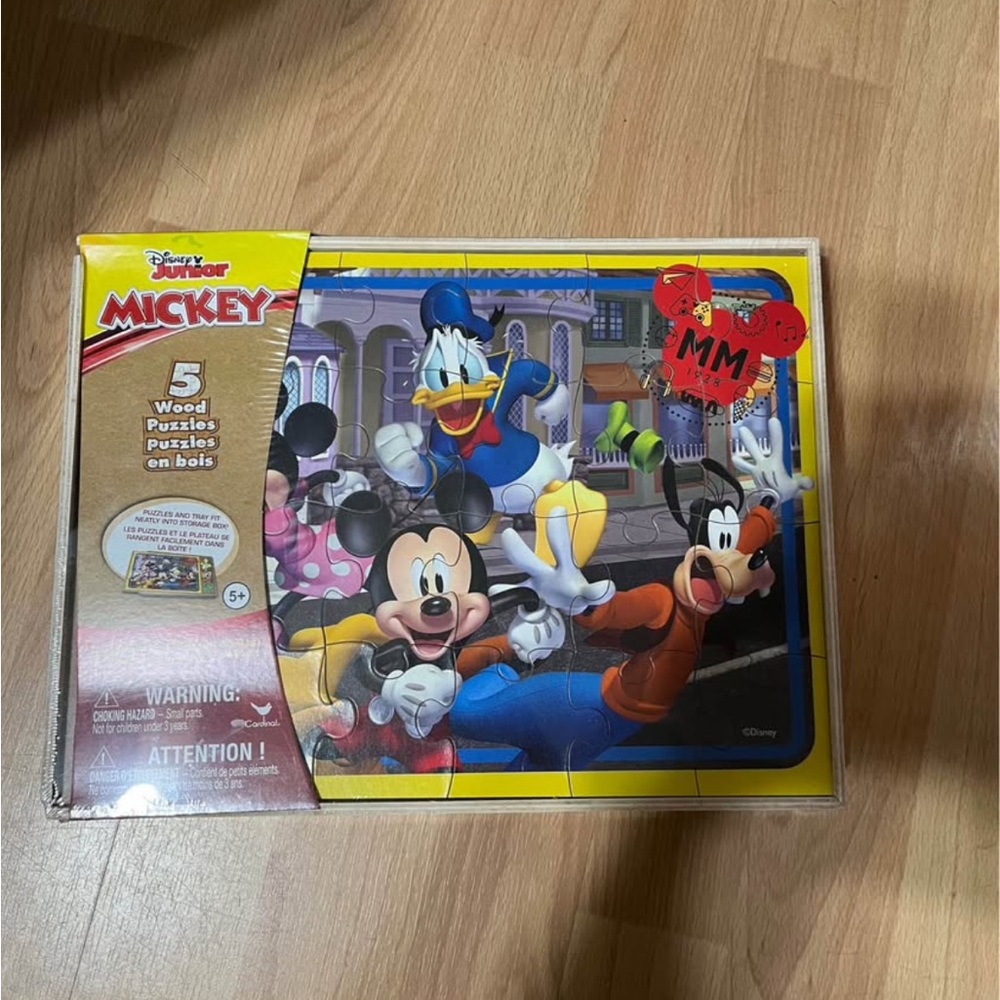 Disney Mickey Mouse and Friends Wood Puzzle Set